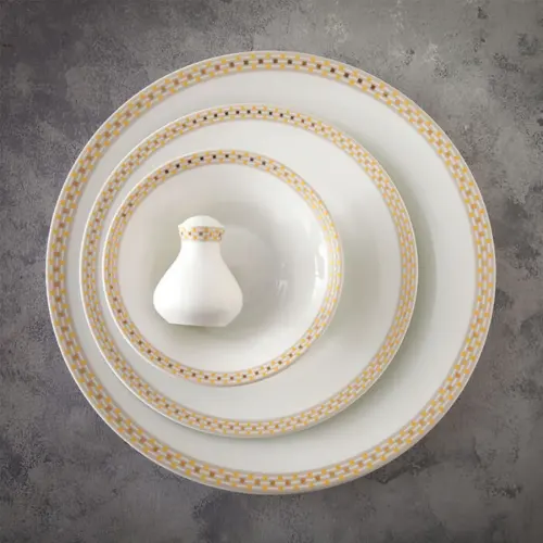 طراحی ارگونومیک چینی زرین سرویس 35 پارچه شهرزاد طرح اسکوآیر