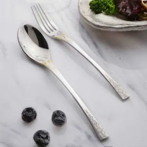 سرویس قاشق چنگال نیکولاس 151 پارچه مدل 810GL لیزری